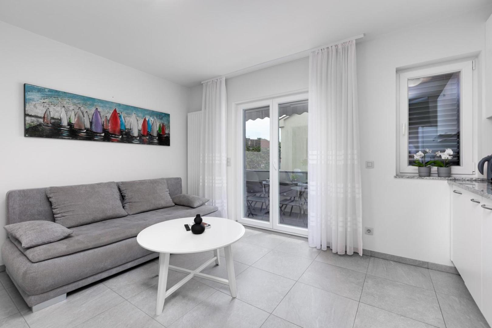 Apartments Pivas Malinska Exterior foto